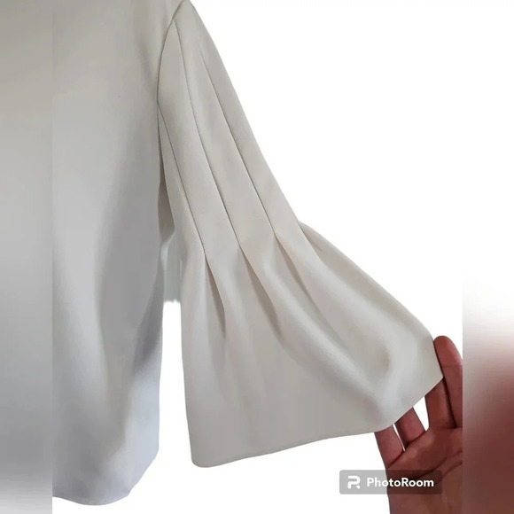 Ann Taylor Medium Petite White V-Neck Blouse Flowy Bell Sleeves Stretch Top Prep - Picture 3 of 9